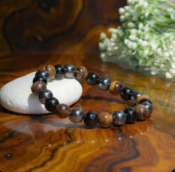 Dhan attraction bracelet